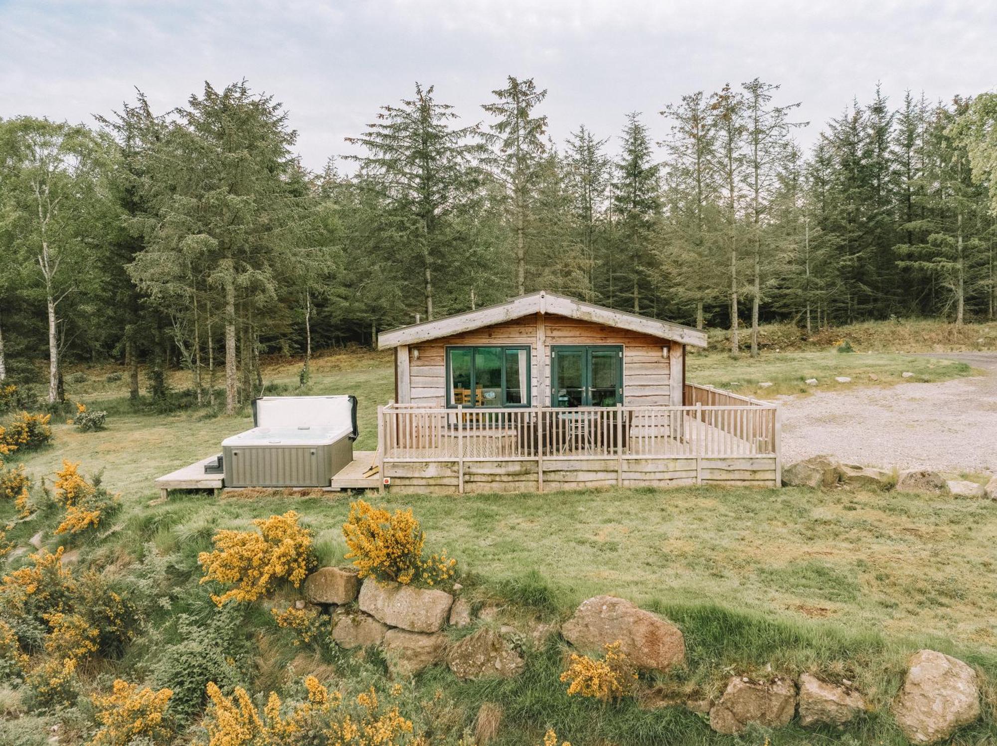 Burgie Woodland Lodges Forres Buitenkant foto